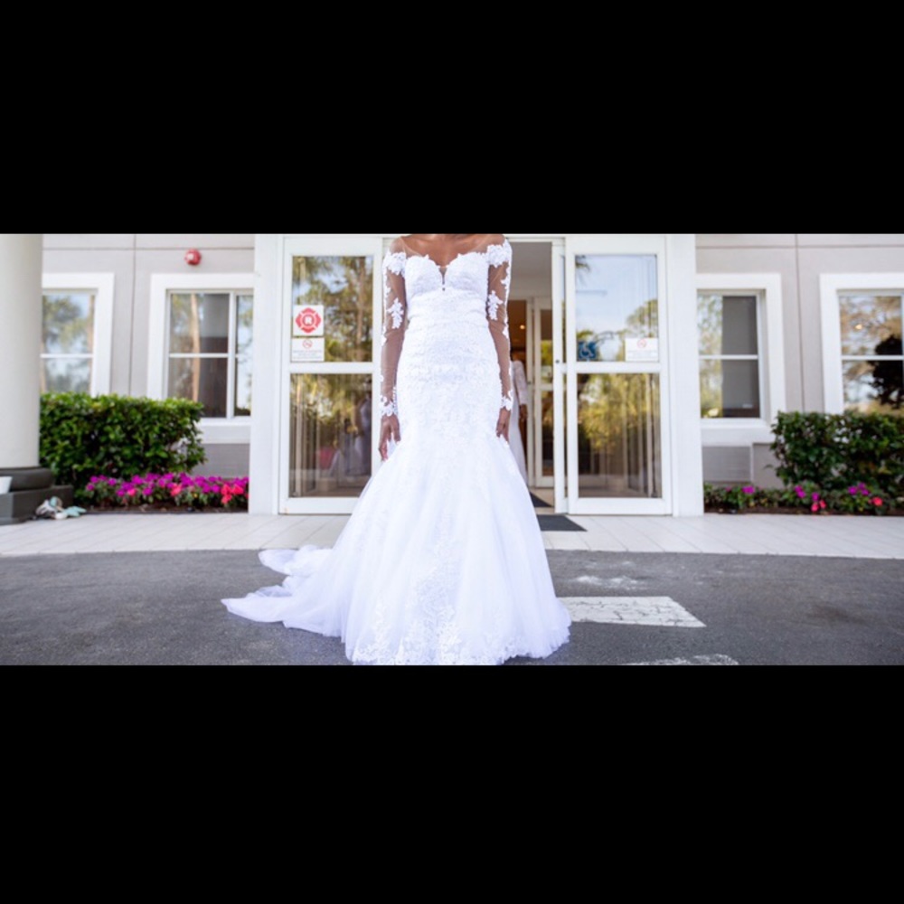 Wedding dress